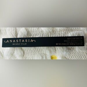 Anastasia Beverly Hills Brow Wiz in Black